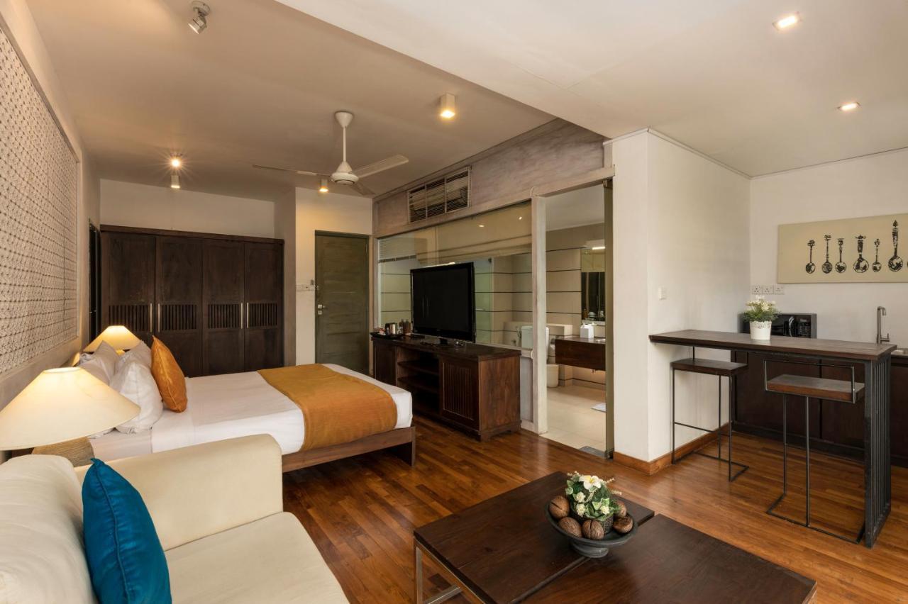 Rockwell 4*